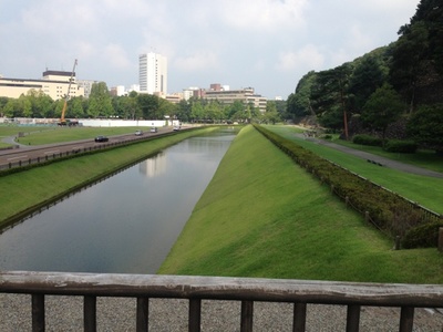 金沢城_お堀.jpg